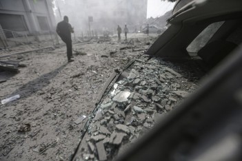 8 ottobre 2023, Gaza: l'area degli edifici distrutti dall'attacco aereo israeliano - Mohammed Talatene - AP