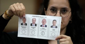 Elezioni in Turchia, i risultati del primo turno: Erdogan fermo al 49,4% dei voti, Kilicdaroglu al 44,9%