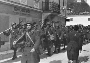 Battaglione delle camicie nere entra in Jugoslavia nei primi giorni dell’invasione